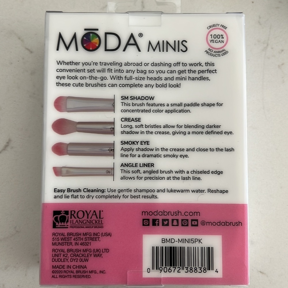 Travel makeup brushes - Picture 2 of 3